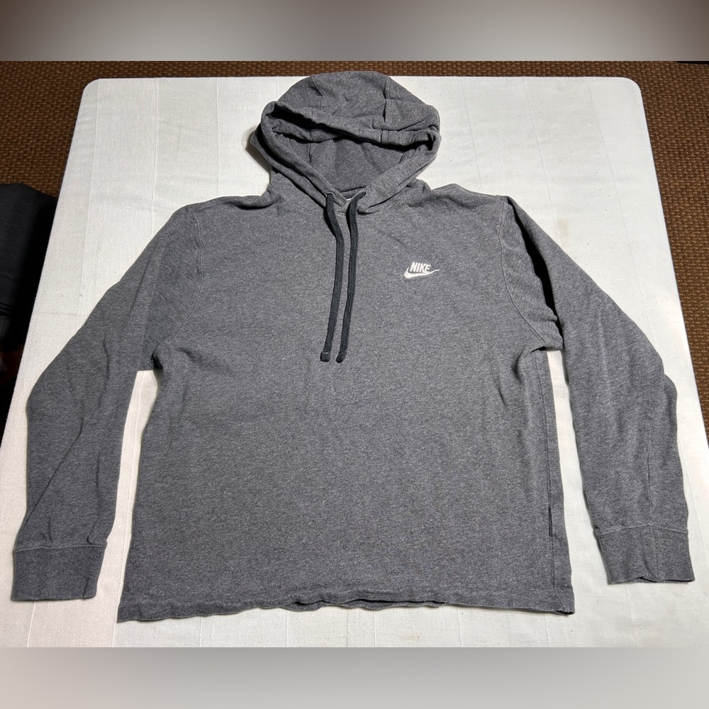Nike Gray Hooded Long Sleeve Shirt